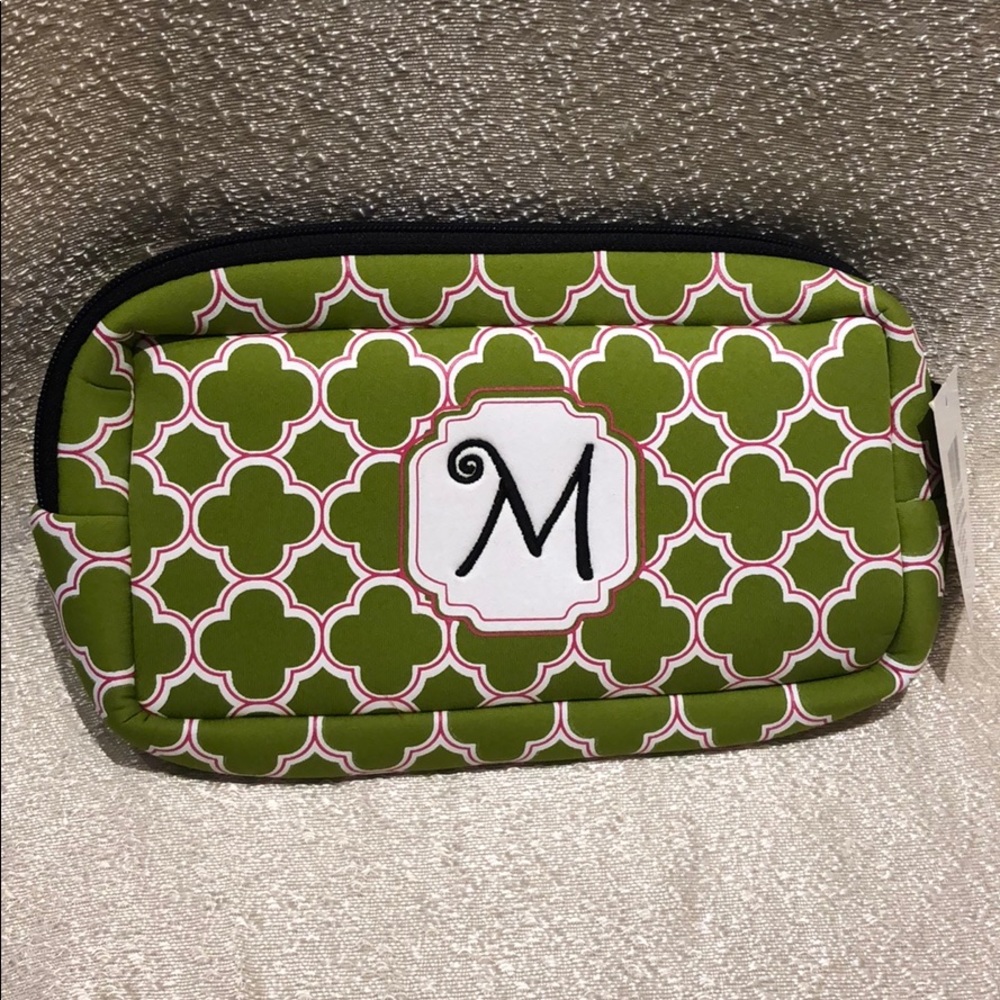Cosmetic bag